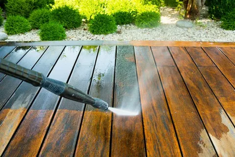 Deep Deck Cleaning Prevents Damage